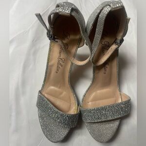 De Blossom Collection Silver Sparkle Heels